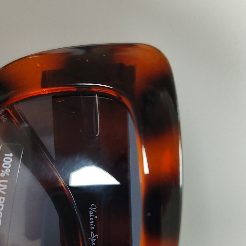 Tortoise Shell Sunglasses - Picture 9 of 9